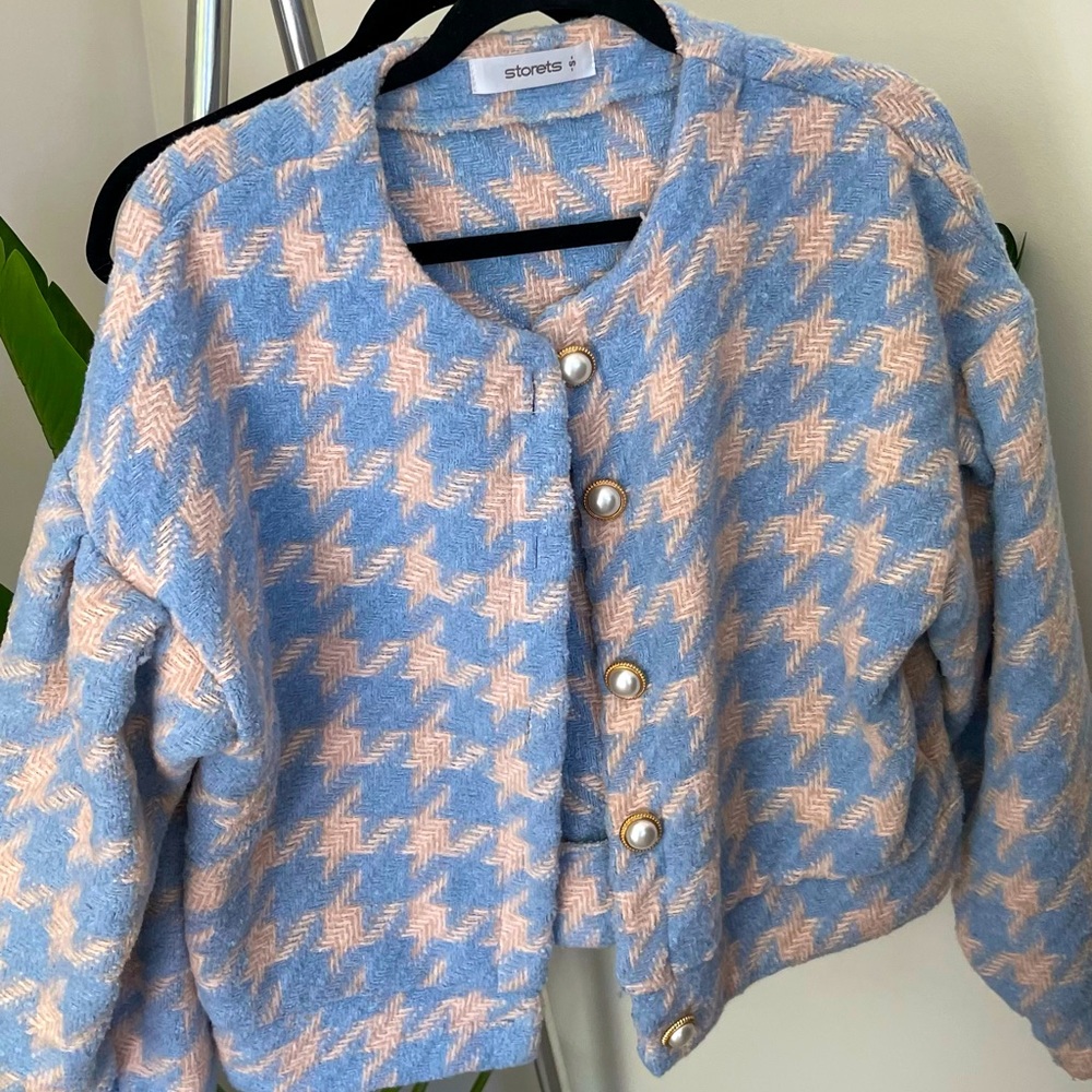 Storets matching skirt suit set size small. Worn once. No tags.